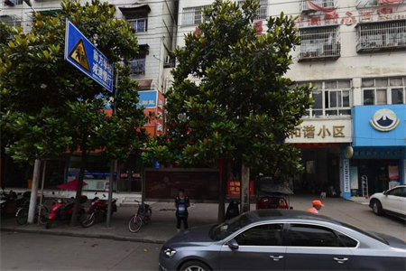 厚德丽园93.43平附房6.52平好楼层售价52万