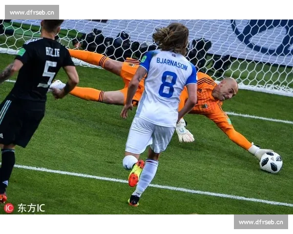 新手如何快速理解足球比赛规则与精彩瞬间的解读技巧 - 副本 (2) - 副本